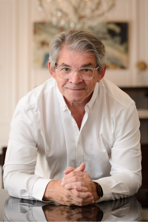 coaching-emprendedores-alfredo-camisa-blanca